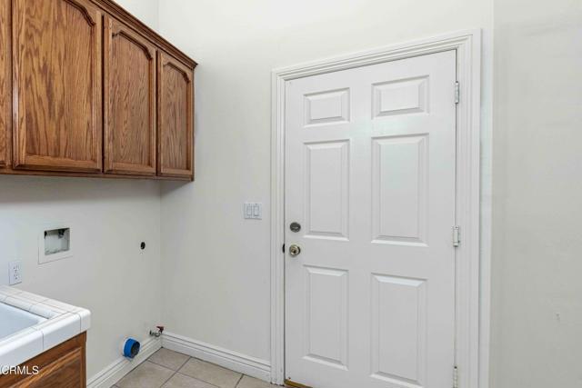 11224 Bright Water Way, Bakersfield CA: https://media.crmls.org/mediaz/f86cf017-304c-433a-9a11-8cbd901abfb5.jpg