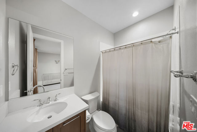 20643 W Wood Rose Court, Porter Ranch CA: https://media.crmls.org/mediaz/f86df930-cb27-4540-9611-8010a7175582.jpg