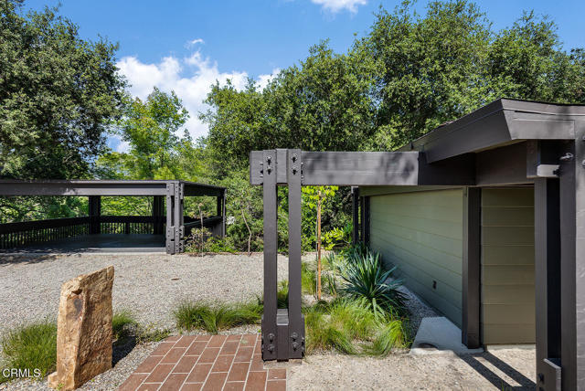 808 Inverness Drive, La Canada Flintridge CA: https://media.crmls.org/mediaz/f86e0d62-dfba-44eb-9ebf-412cd8888d80.jpg