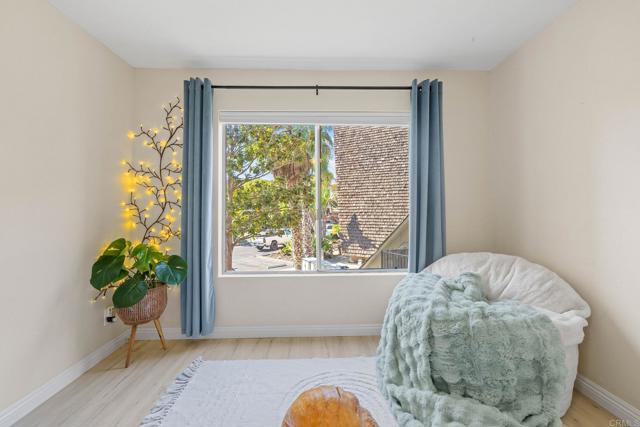Image 8 of 33 For 4444 W Point Loma Blvd  46
