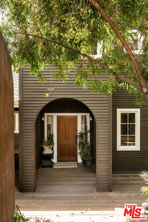 31840 Seafield Drive, Malibu CA: https://media.crmls.org/mediaz/f86ff60e-e1d1-4ca1-b1fd-abb4b575d385.jpg