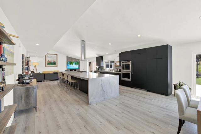 17351 Saint Andrews Dr, Poway CA: https://media.crmls.org/mediaz/f86ff6ad-5a6c-4571-83b1-dedda7ae0d11.jpg
