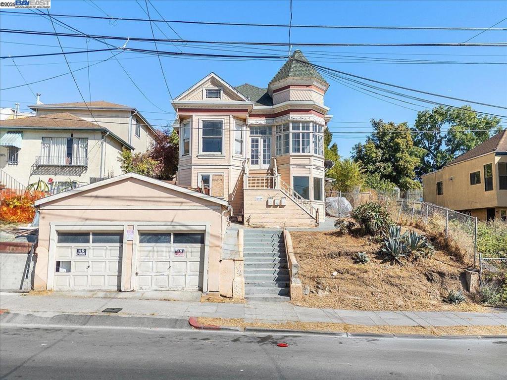 2230 23Rd Ave