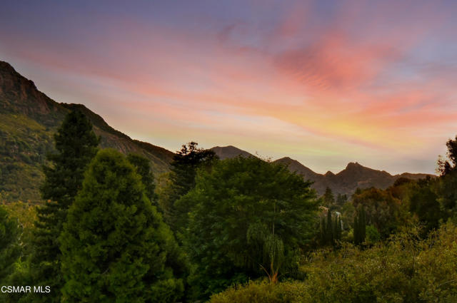 29677 Mulholland Highway, Agoura Hills CA: https://media.crmls.org/mediaz/f87057fe-d349-4e0a-bf45-911b7a06b11b.jpg