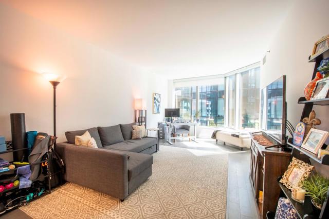 318 Main Street, San Francisco CA: https://media.crmls.org/mediaz/f870aa47-009b-445d-811f-6f127fd07553.jpg