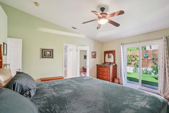 52165 Avenida Cortez, La Quinta CA: https://media.crmls.org/mediaz/f8717f6e-9662-466c-bb23-3806275f889f.jpg