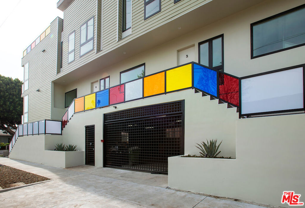 2496 S CENTINELA Avenue #3