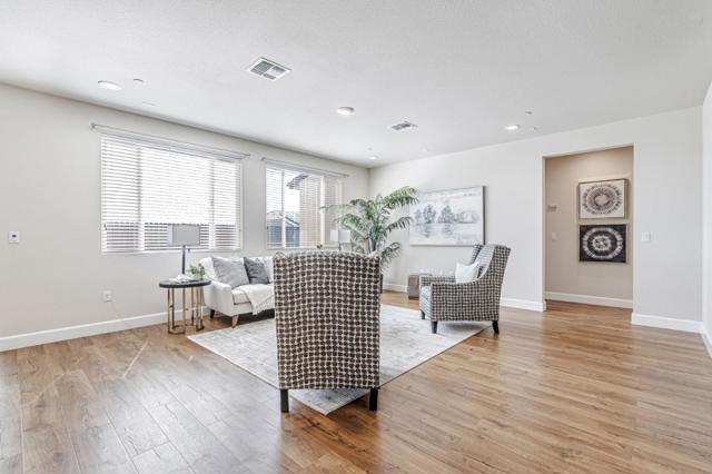 4563 BENTON ST, Antioch CA: https://media.crmls.org/mediaz/f871dc66-0cef-4727-95df-c1fc2c63bd3a.jpg