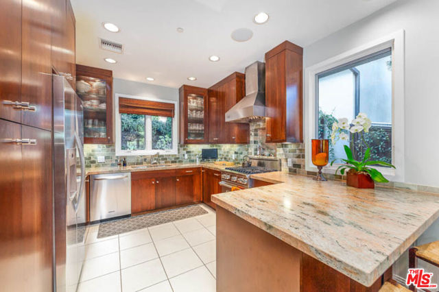 8573 Appian Way, Los Angeles CA: https://media.crmls.org/mediaz/f8744a17-a593-4fae-9ba0-c72d4bc1cfea.jpg