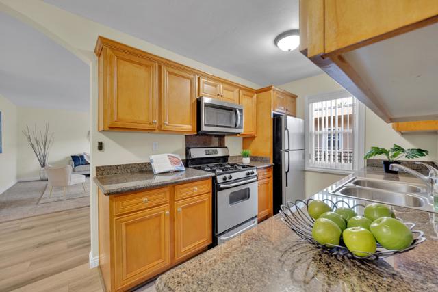Detail Gallery Image 16 of 39 For 5511 Adelaide Ave #27,  San Diego,  CA 92115 - 2 Beds | 1 Baths