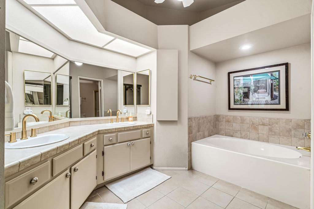 MLS #219138542DA image #19