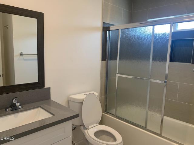 729 S Kern Avenue, Los Angeles CA: https://media.crmls.org/mediaz/f877aa43-297f-4499-9874-634bc9675d9b.jpg