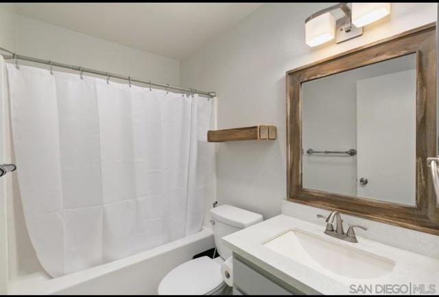 10331 Azuaga St, San Diego CA: https://media.crmls.org/mediaz/f878941a-53fb-429f-8e1c-f2c6193dfc44.jpg