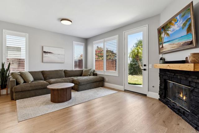 1568 Sapphire Dr, Carlsbad CA: https://media.crmls.org/mediaz/f878bdc2-fef1-4687-beba-43f8bca38efd.jpg