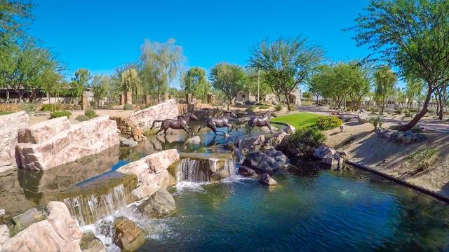 54665 Sea Hero Circle, La Quinta CA: https://media.crmls.org/mediaz/f878c4d8-2876-416b-ae1c-aa56ef3d230a.jpg