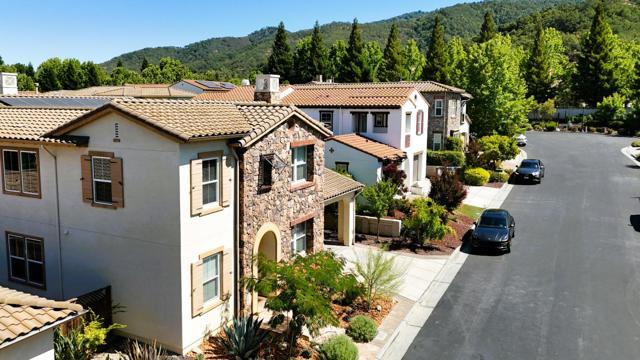 7632 Braid Court, Gilroy CA: https://media.crmls.org/mediaz/f8791360-7491-4903-afe2-e083789f9b26.jpg