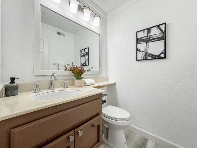 122 Purcell Drive, Alameda CA: https://media.crmls.org/mediaz/f879b17a-5cf6-4cf3-9ef7-ca6d44e79b3b.jpg
