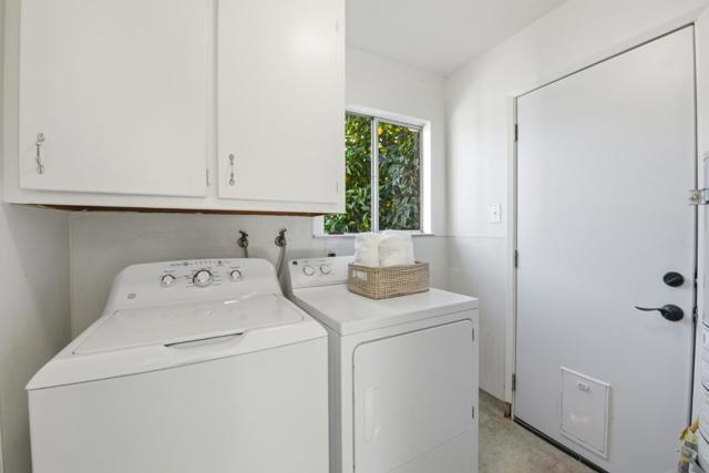 33557 3rd Street, Union City CA: https://media.crmls.org/mediaz/f879cfcb-abb9-483f-b3ef-6f8529f213ce.jpg