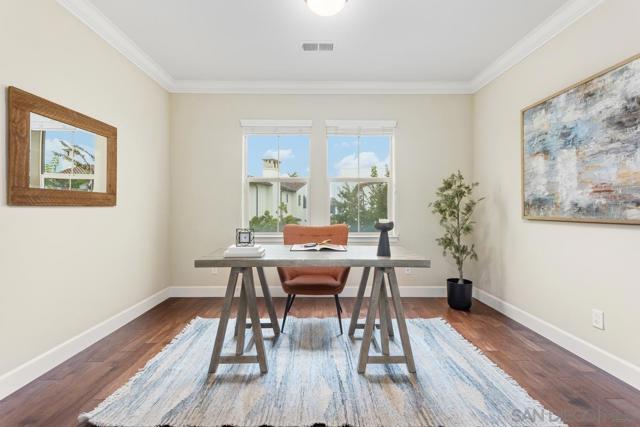 6336 Sagebrush Bend Way, San Diego CA: https://media.crmls.org/mediaz/f879f9c8-4a03-4906-ac8c-1c777c400789.jpg