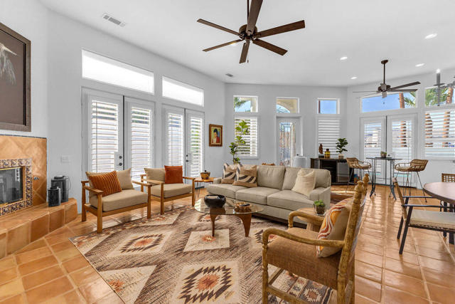 77440 Calle Ensenada, La Quinta CA: https://media.crmls.org/mediaz/f87a26f2-edac-4085-9601-704423a3311b.jpg