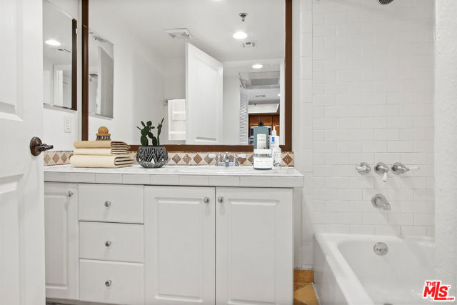 1430 N HARPER Avenue, West Hollywood CA: https://media.crmls.org/mediaz/f87a3a08-3596-4613-b69c-4a38adc231c1.jpg