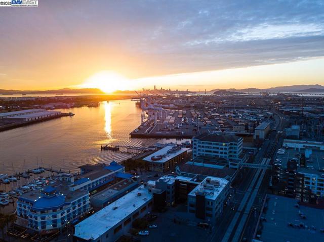 222 Broadway, Oakland CA: https://media.crmls.org/mediaz/f87a5d81-b0cd-44cc-aed8-76dec2086280.jpg
