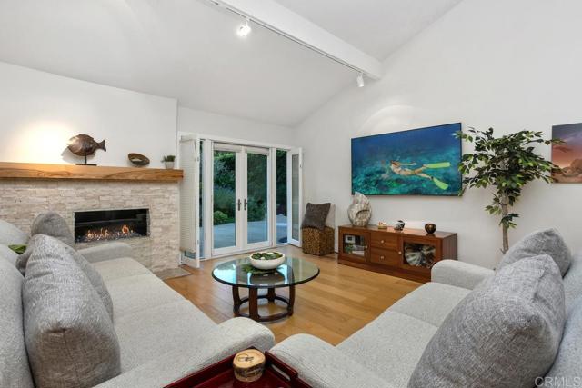 Detail Gallery Image 7 of 41 For 1277 Santa Luisa Dr., Solana Beach,  CA 92075 - 3 Beds | 2 Baths