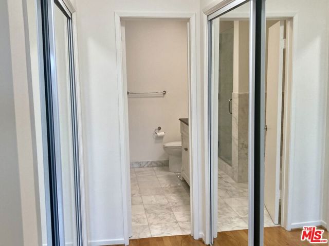 1097 S Bedford Drive, Los Angeles CA: https://media.crmls.org/mediaz/f87d224a-6758-42f5-862b-aaac01ce3f65.jpg