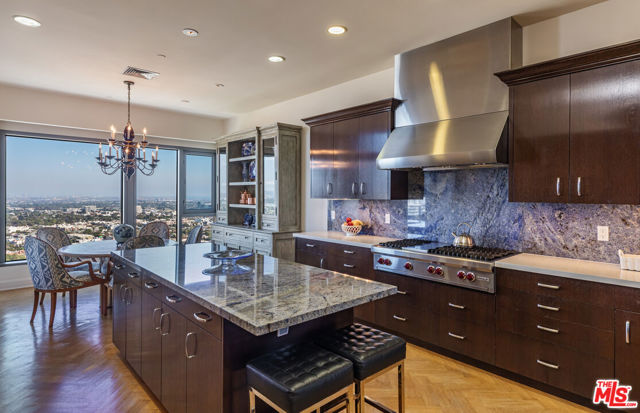 10800 Wilshire Boulevard, Los Angeles CA: https://media.crmls.org/mediaz/f87e6a19-de99-4fe0-a320-2ff854ac575b.jpg