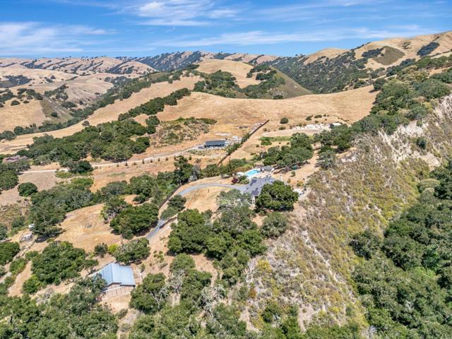 28837 Underwood Road,  CA: https://media.crmls.org/mediaz/f87f4acf-37f5-41c2-a27a-b47a99f9f76c.jpg