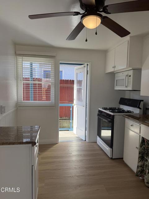 Detail Gallery Image 9 of 26 For 1033 Bath Ln, Ventura,  CA 93001 - 1 Beds | 1 Baths