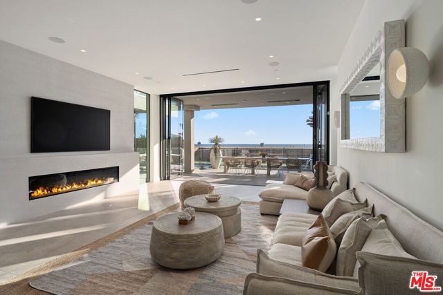 Image 1 of 47 For 938 Palisades Beach Road