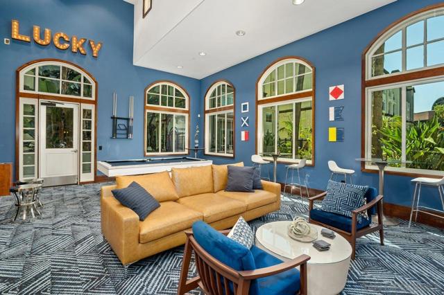 4165 Executive Dr, La Jolla CA: https://media.crmls.org/mediaz/f87fddd4-64b3-463b-8e39-c4de2ba079e7.jpg