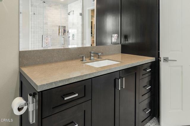 5580 Bromely Drive, Oak Park CA: https://media.crmls.org/mediaz/f880092c-211c-4fef-8d5d-3c7f05066ebe.jpg