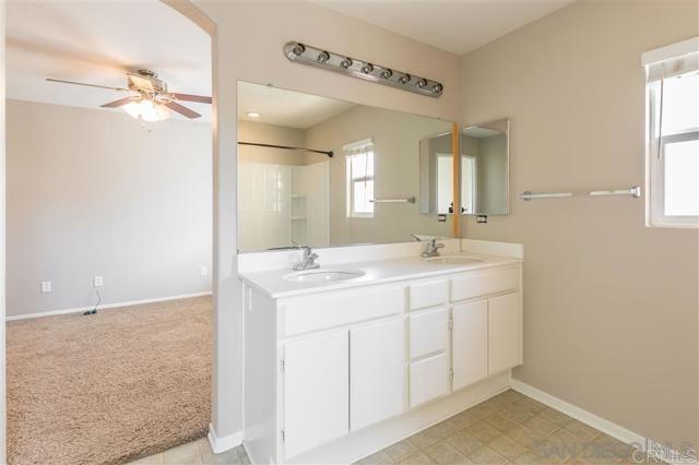 Detail Gallery Image 20 of 21 For 1441 Levant Ln Unit 5, Chula Vista,  CA 91913 - 3 Beds | 2/1 Baths