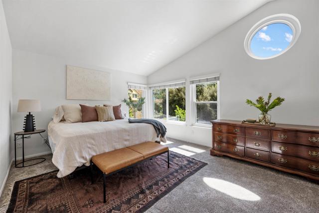 1205 Masterpiece Dr, Oceanside CA: https://media.crmls.org/mediaz/f8823aa9-0ec3-4eed-953f-a0be505599e5.jpg