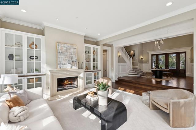 3656 Old Blackhawk Rd, Danville CA: https://media.crmls.org/mediaz/f8824f4e-5f0c-4cbb-b028-4cce03299e60.jpg