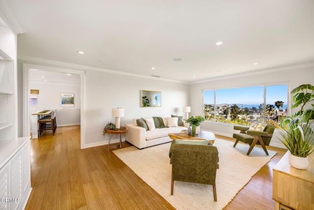Detail Gallery Image 10 of 31 For 941 Buena Vista St, Ventura,  CA 93001 - 3 Beds | 2 Baths