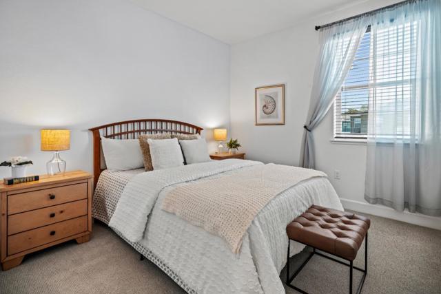 2721 Parkview Way, Marina CA: https://media.crmls.org/mediaz/f883994c-1e57-4b6b-acdc-5d1ea2c96fa9.jpg
