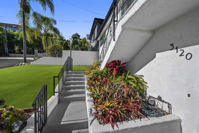 3120 Poe Street, San Diego CA: https://media.crmls.org/mediaz/f8852f39-7fc5-47fc-bee4-9aacebe040c8.jpg