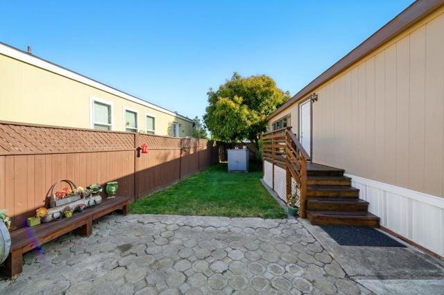 1117 Baldwin Street, Salinas CA: https://media.crmls.org/mediaz/f885aaa6-4003-4cf6-81df-e0799b914c8e.jpg