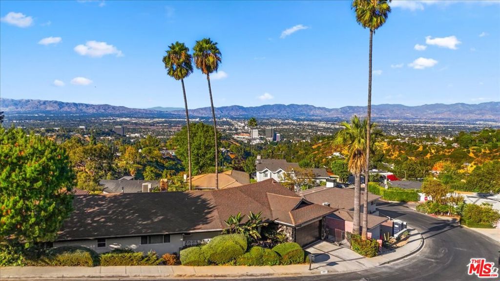 15451 Longbow DriveSherman Oaks img 30