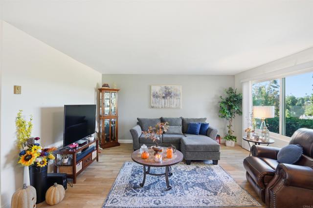 Detail Gallery Image 3 of 39 For 1539 Sonora Dr, Chula Vista,  CA 91911 - 4 Beds | 2/1 Baths