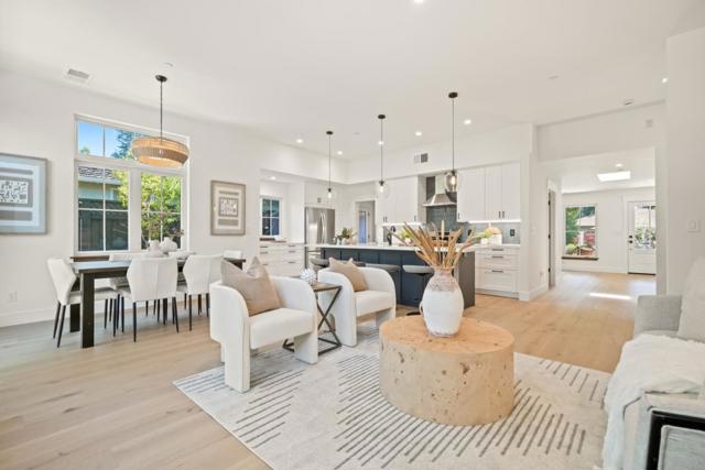 911 Peggy Lane, Menlo Park CA: https://media.crmls.org/mediaz/f8891e2c-ac5d-4c2c-b045-0f750474dd44.jpg