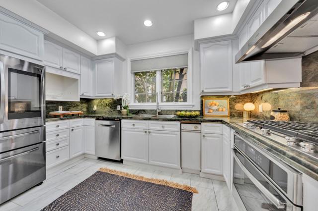 153 N San Mateo Drive, San Mateo CA: https://media.crmls.org/mediaz/f889c3d2-68fe-4add-a218-bc294918d78f.jpg