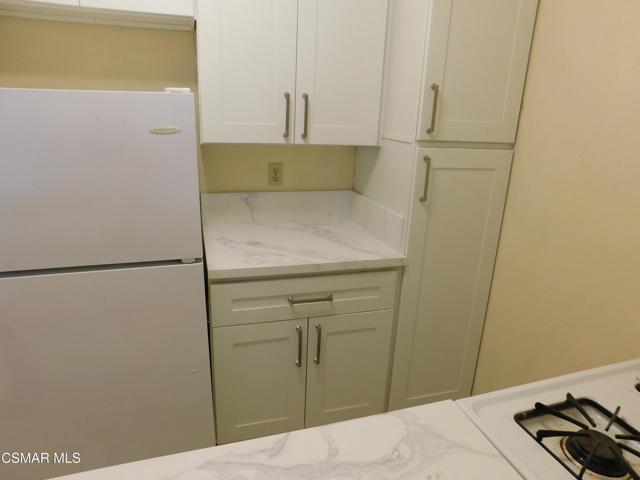6213 Whitsett Avenue, North Hollywood CA: https://media.crmls.org/mediaz/f88a7946-c618-4197-b68e-a4945112331f.jpg