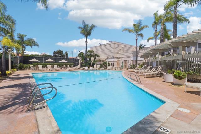 4064 Crystal Dawn Ln, San Diego CA: https://media.crmls.org/mediaz/f88abc94-a9f2-4471-8d0c-e3d5796049e3.jpg