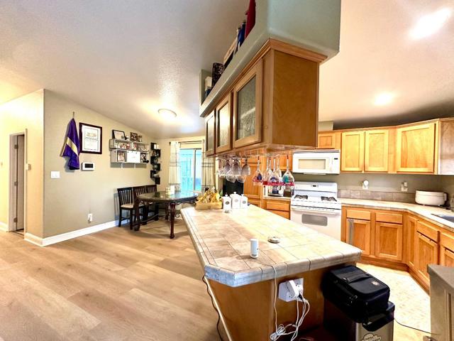 3637 Snell Avenue, San Jose CA: https://media.crmls.org/mediaz/f88b54ad-baff-43a2-9f91-f1a07c8e0bcf.jpg