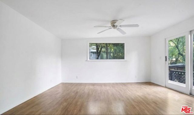 2427 Liberty Lane photo 12