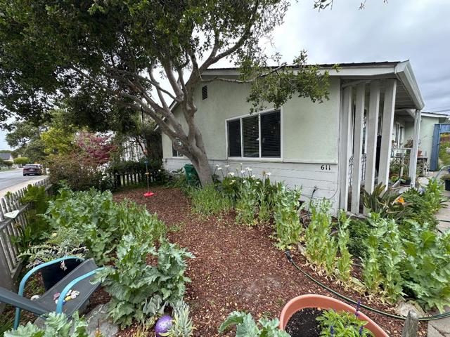 609 Congress Avenue, Pacific Grove CA: https://media.crmls.org/mediaz/f88d3e8d-5682-45fe-b762-915000d5e570.jpg